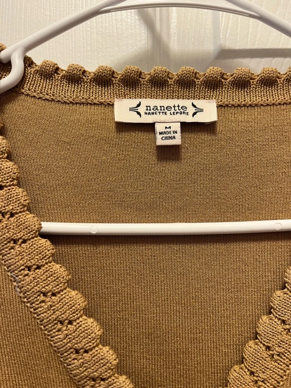 Nanette Lepore Camel Scalloped-Edge Pocket Cardigan size Medium - Picture 5 of 6